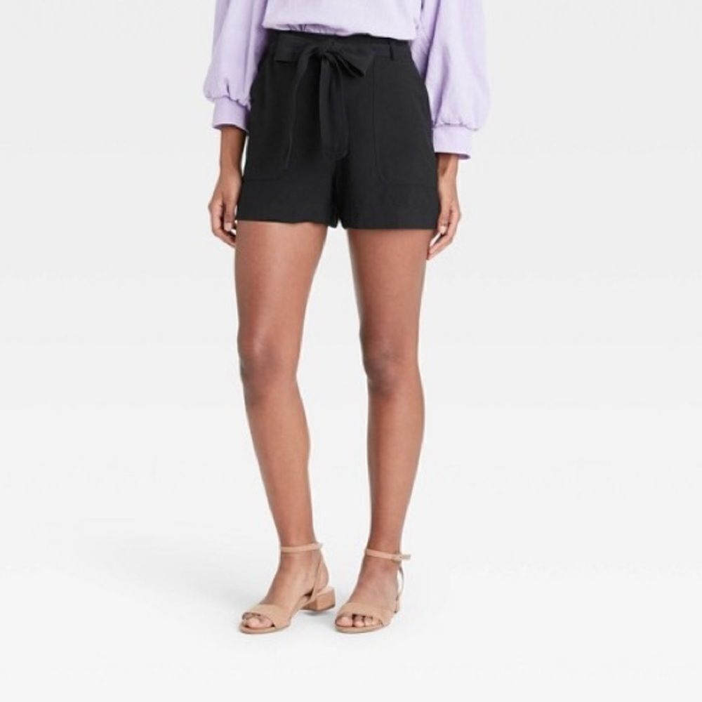 ✨ High-Rise Tie Waist Shorts✨